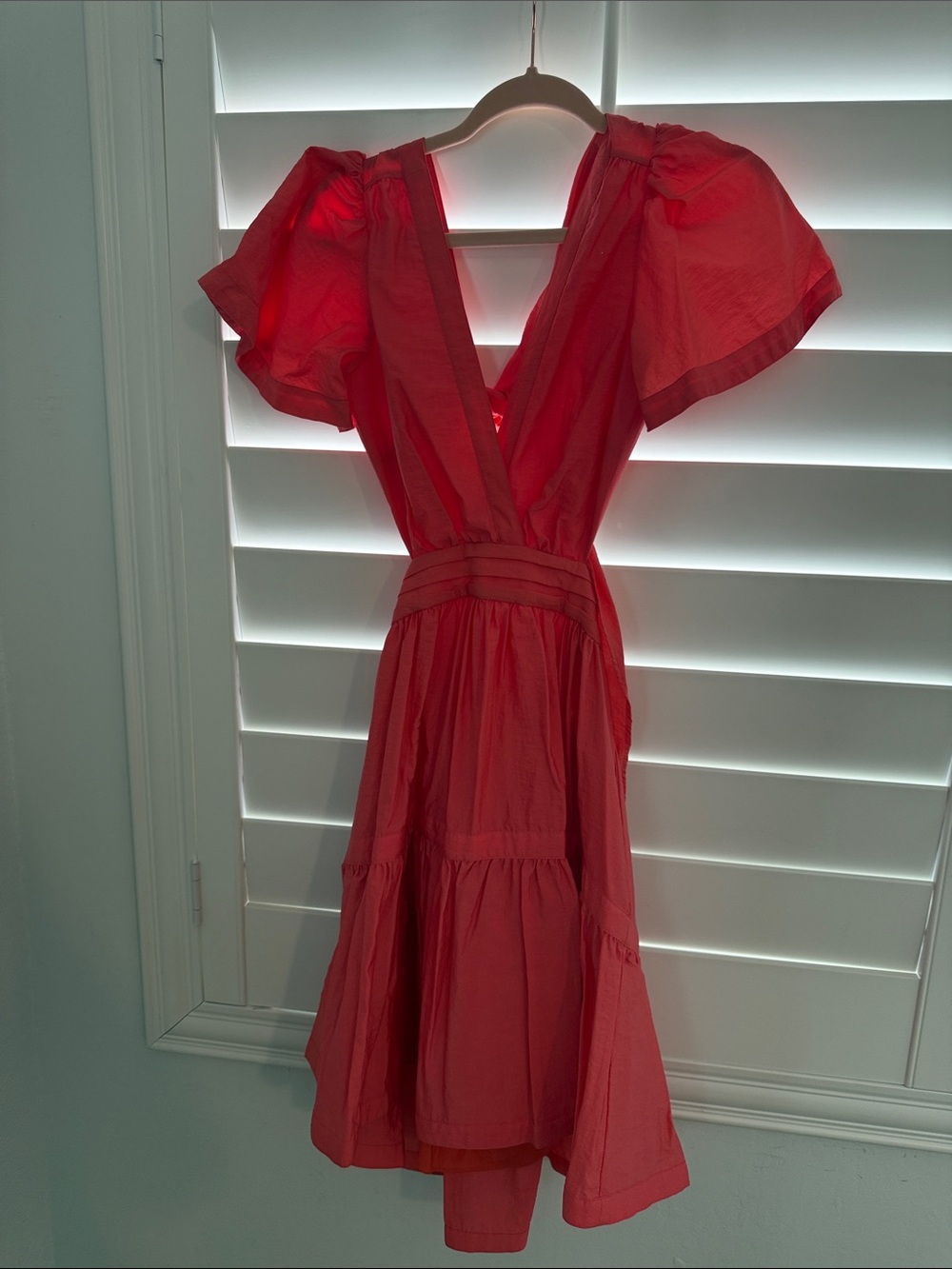 cinq a sept Red V-Neck Puff Sleeve Midi Dress